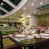 Whisper. Comedor. Whisper. Comedor.